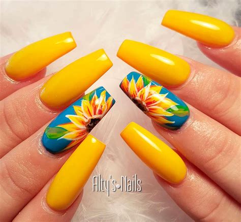 28 Best Yellow Nail Designs For 2023 Stylish Belles Yellow Nails Design Yellow Nail Art