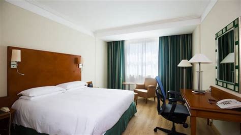 Rome Airport Hotels | Hilton Rome Airport Hotel | Fiumicino Airport