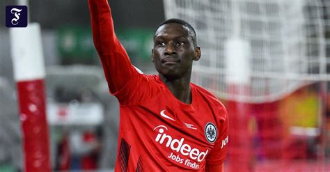 Bleibt Kolo Muani Bei Der Eintracht Millionen F R Den Berflieger