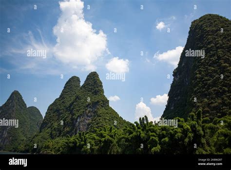 Karst topography illustration hi-res stock photography and images - Alamy