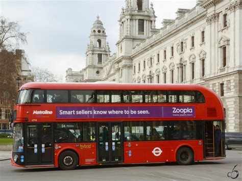 Ein Wright Nb L New Routemaster Lt Im Februar In London Bus