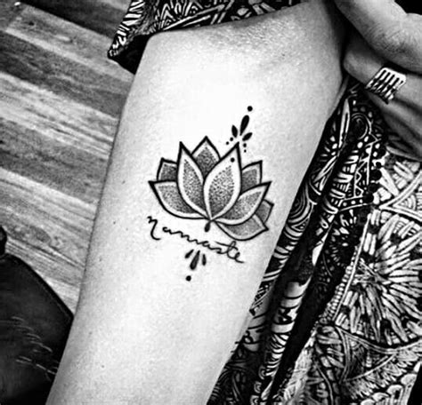 Egyptian Lotus Flower Tattoo Designs 1 Egyptian Lotus Flower Tattoo Designs 1 - kulturaupice