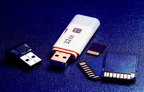 Diferencias Entre Unidad Flash Y Pendrive Sooluciona