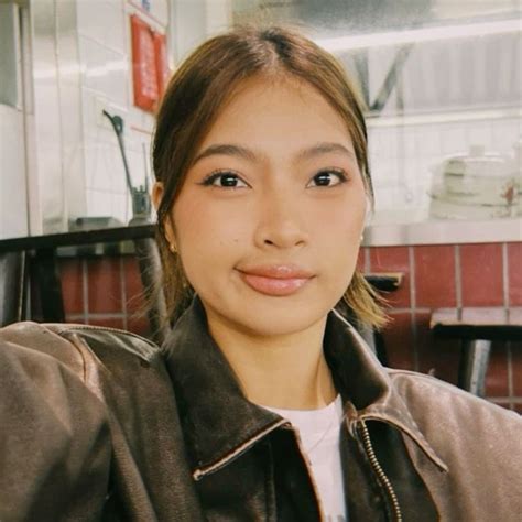 Bini Colet In 2024 Pretty Brunette Pretty People Quick