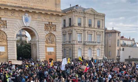 Miles Protestan Contra Ley De Seguridad