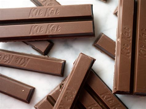 We Just Found Out What Really Goes Inside Kit Kat Bars And Now We Look At