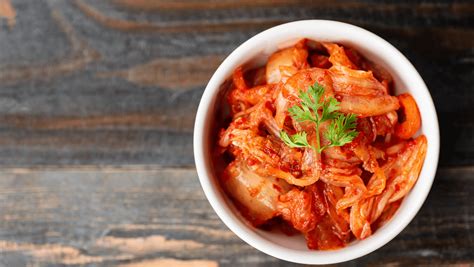 What Does Kimchi Taste Like? [Definitive Guide] - Medmunch