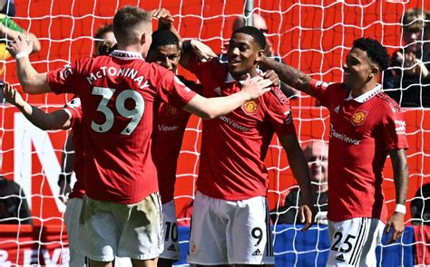 Manchester United Derrota Al Everton Y Permanece En Puestos Europeos