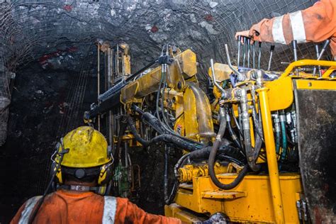 Advantages and Disadvantages of Underground Mining