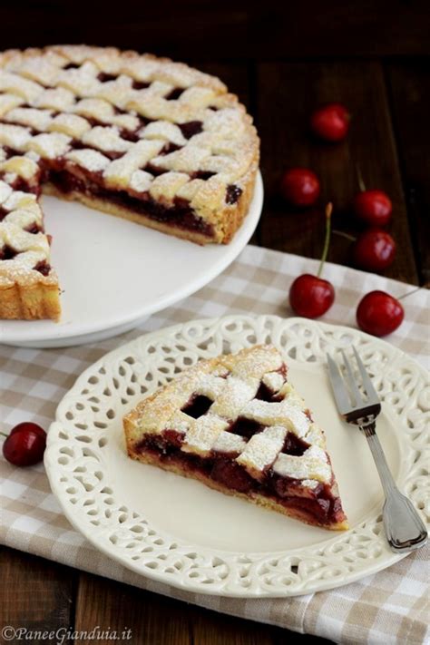 Crostata Di Ciliegie Ciliegie Amarene Pane E Gianduia