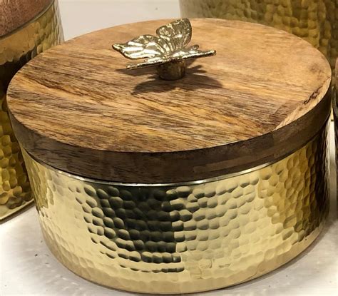 Round Polished Wooden Chapati Box For Event Size X X At One