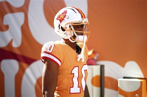 Photos Buccaneers Wearing The Creamsicle Throwback Uniforms Rnfl