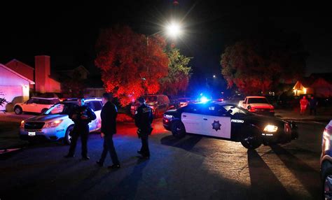 Fresno Backyard Shooting Leaves 4 Dead And 6 Injured Police Say The