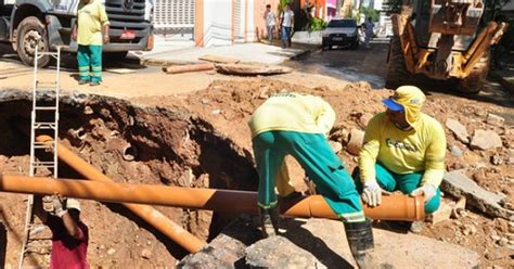 G Ap S Buraco Aberto Em Rua Do Centro De Cuiab Prefeitura Conserta