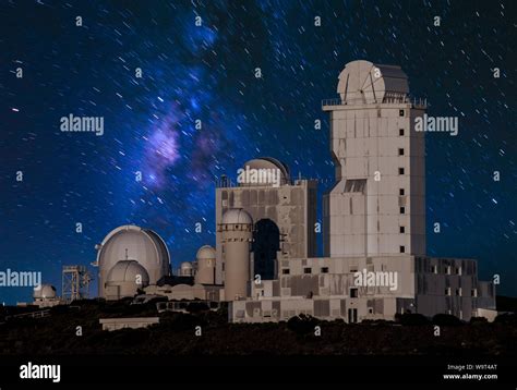 astronomical observatory in the night sky Stock Photo - Alamy