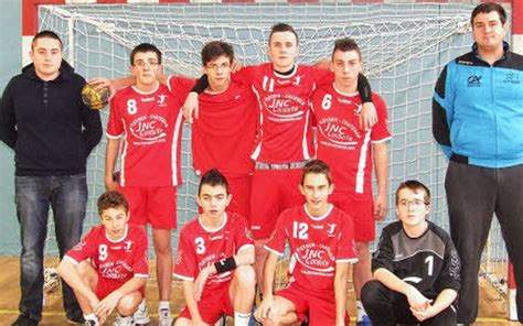 Handball De belles victoires pour le HBCP Le Télégramme