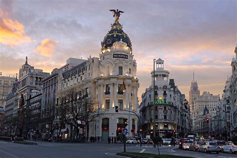 Gran Via The Famous Metropolis Building In The Corner Of Gran Via And