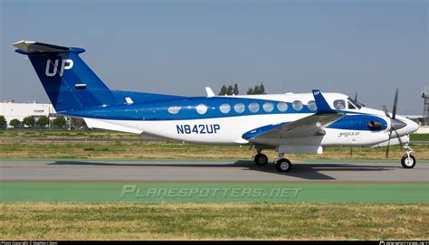 N842UP Wheels Up Beechcraft B300 King Air 350i Photo By Stephen J Stein