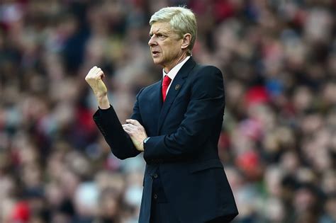 Arsenal News Arsene Wenger Watches Match Of The Day With The Sound