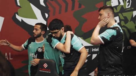 Soniqs Breezes Past Through Group D At Six Invitational Esports Gg