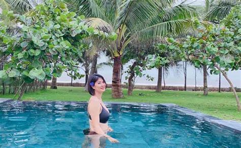 Người đẹp bóng chuyền Kim Huệ diện bikini nóng bỏng Thu Hoài Thu Huyền hot không kém