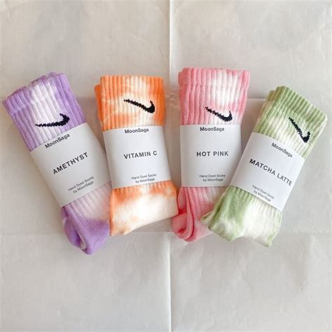 𝐅𝐨𝐥𝐥𝐨𝐰 𝐩𝐞𝐫𝐟𝐞𝐜𝐭𝐭 𝐰𝐚𝐥𝐥𝐩𝐚𝐩𝐞𝐫𝐬 𝐟𝐨𝐫 𝐦𝐨𝐫𝐞 Colorful socks Nike socks