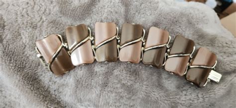 Vintage S S Thermoset Lucite Bracelet In Brown Tones Ebay