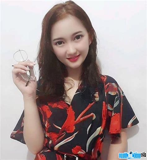 Hot Girl Ng C Minh