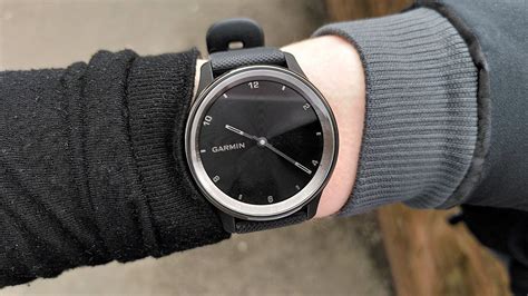 Garmin Vivomove Trend review: a stylish but flawed fitness watch | Advnture