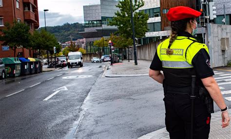 Polic As De Bilbao Denuncian Que Faltan Agentes Norte Expr S