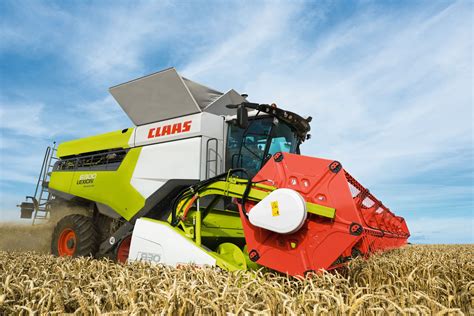 Claas Takes Lexion Claas Straw Walker Combines To A Higher Level