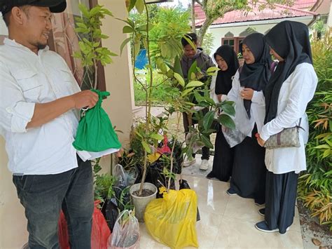 Ada Aksi Tanam Pohon Di Pelantikan KPPS Di Balikpapan BusamID