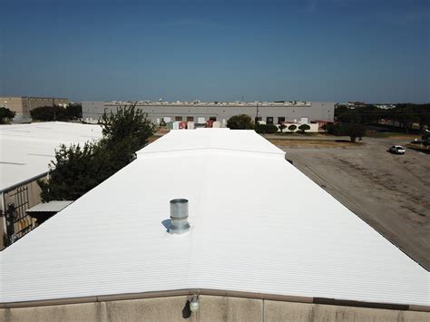 Cool Roofing Technology: How Reflective Roof Surfaces Combat Heat and