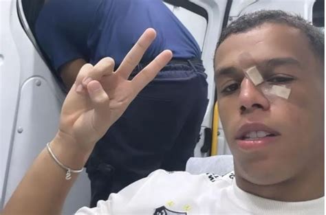 ge on Twitter O volante Sandry do Santos foi operado em São Paulo