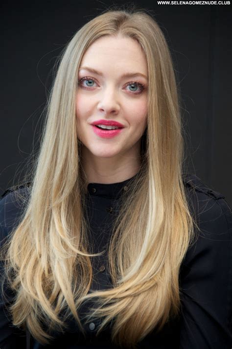 Amanda Seyfried No Source Celebrity Posing Hot Babe Beautiful Sexy