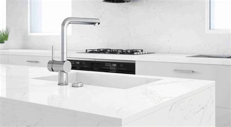 Engineered Quartz Classic Series F8104 Calacatta Antica For Countertops