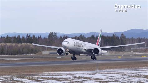 Emirates B77W landing - YouTube