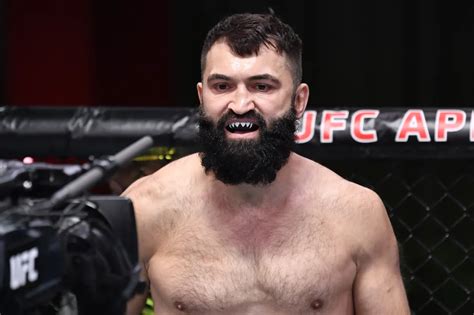 Arlovski x Cortes Acosta incluído no UFC Vegas 83 MMA AL DÍA