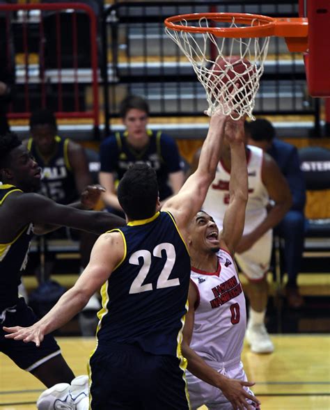 Eastern Washington S Men S Basketball Team Hosts Northern Arizona Feb