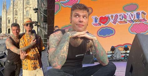 Stasera Il Concerto Solidale Di Fedez E J Ax Ecco La Scaletta Degli