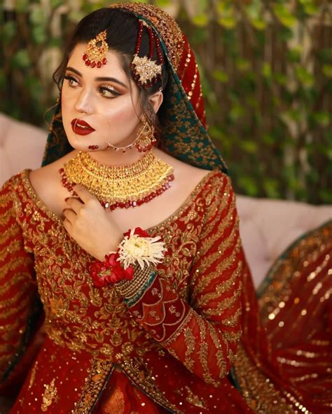 Kanwal Aftabs Latest Pictures In Red Bridal Dress Reviewitpk