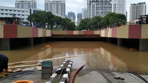 Foto Terkuak Penyebab Underpass Kemayoran Selalu Banjir