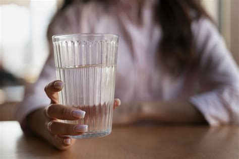 Água enxofre o que é quais os problemas como resolver Purific