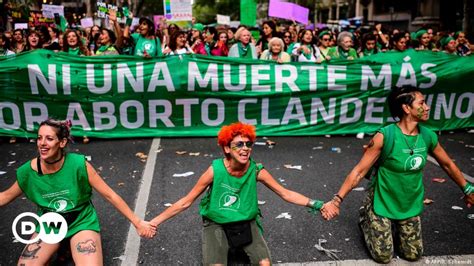 Argentina Debate En El Congreso La Legalizaci N Del Aborto Dw