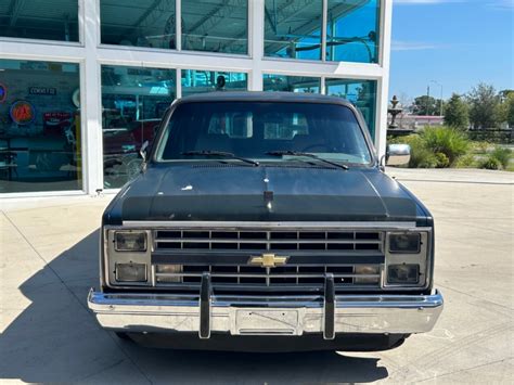 New Used And Classic Chevrolet Suburbans For Sale Near Me