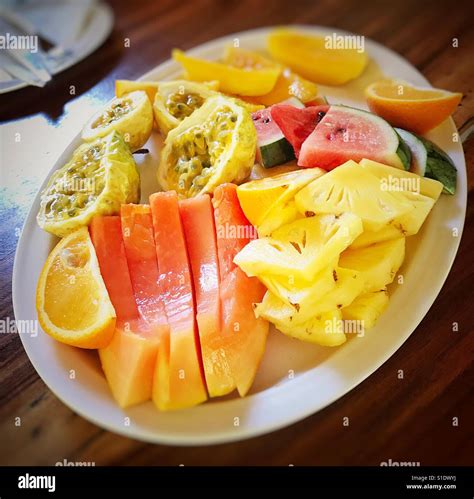 Tropical Fruit Platter Stock Photo - Alamy