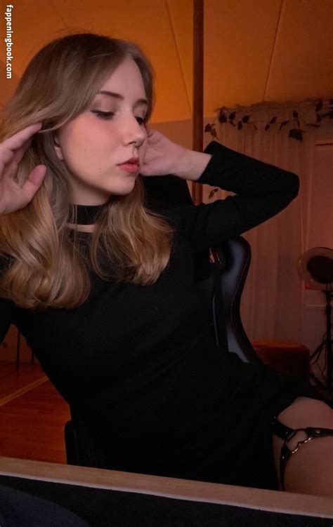 Apollolol Nude OnlyFans Leaks Fappening FappeningBook