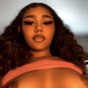 Comment Which 1 Would U Rather Fuck ShesFreaky