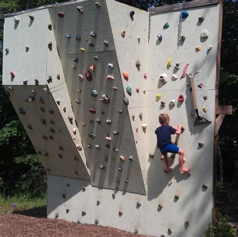 35 Outdoor Climbing Wall Ideas For Kids - DigsDigs