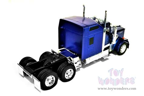 New Ray Long Haul Trucker Kenworth W Lowboy With Backhoe Loader